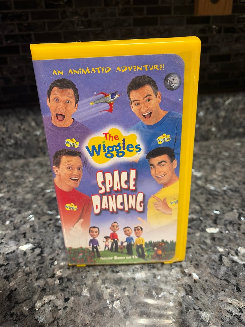 The Wiggles Space Dancing VHS 2003 Animated Adventure Clamshell Never Seen on TV